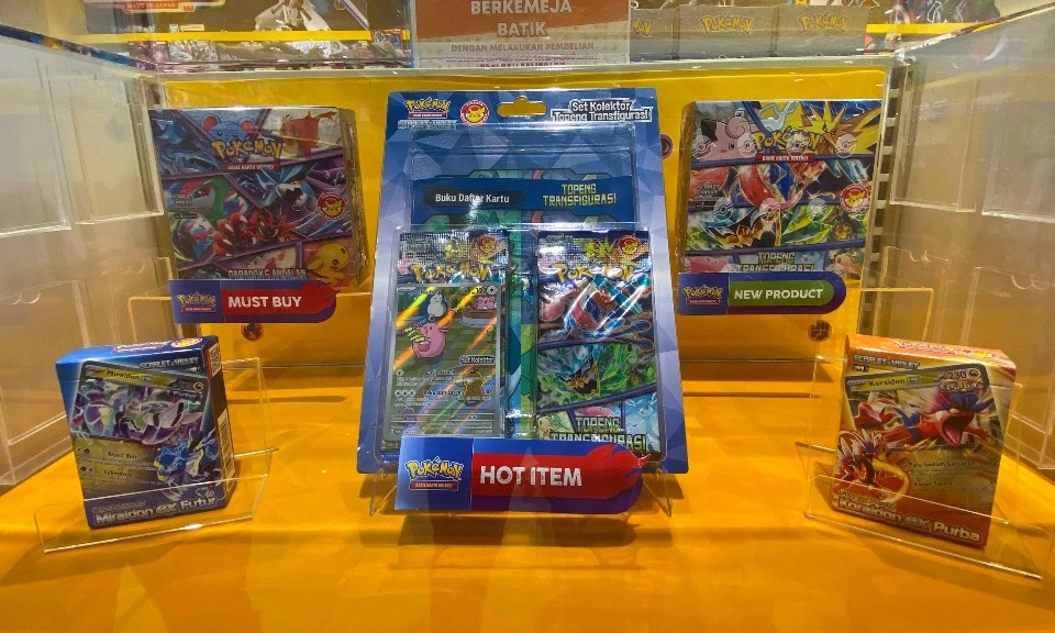 <p>Gandeng JKT48, Pokemon Hadirkan Kartu Koleksi &quot;Topeng Transfigurasi&quot;</p>
