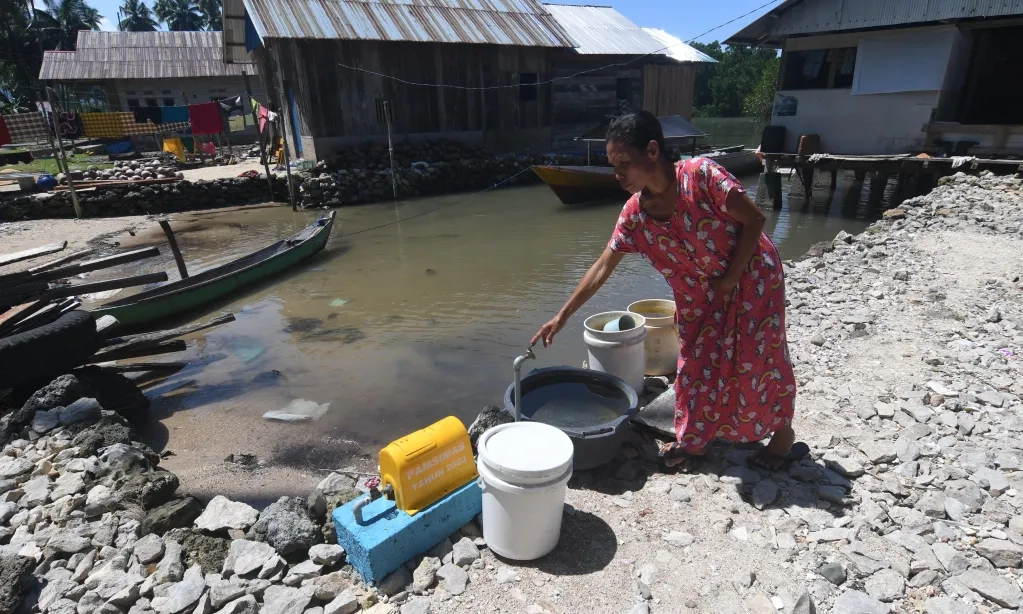 <p id="isPasted">Menkeu Soroti Kemiskinan Daerah Dengan Pertumbuhan Ekonomi Tinggi</p>