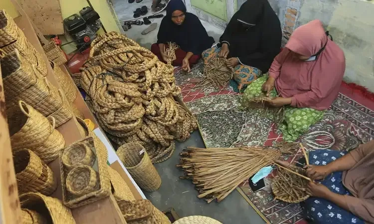 <p id="isPasted">Dicari! Perajin Dan Masyarakat Umum Bisa Ikut Kompetisi Kerajinan Kemenperin</p>