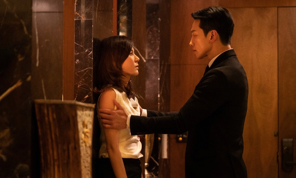 <p>Paduan Konspirasi Dan Romansa Dalam Drama Korea Terbaru <em>Red Swan</em>&nbsp;</p>