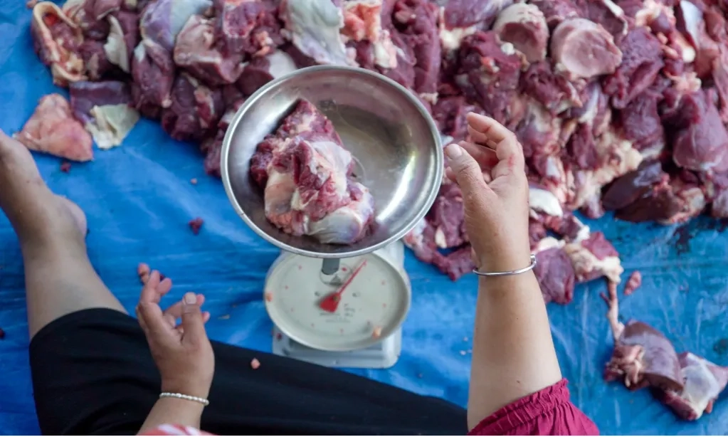 <p>Timbunan Sampah Kantong Plastik Saat Iduladha Diperkirakan Bisa Capai 608 Ton</p>