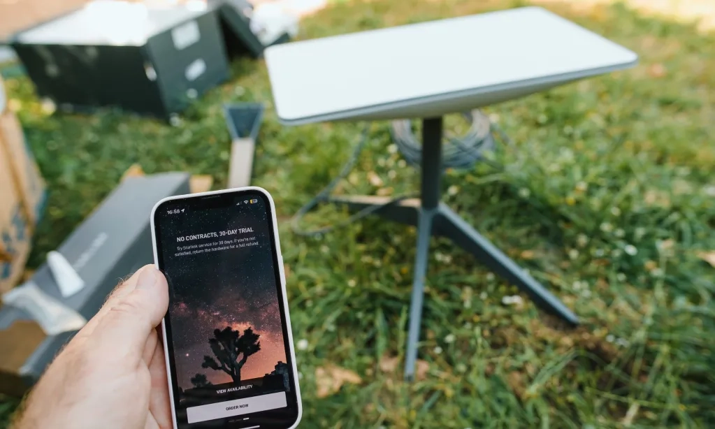 <p id="isPasted">Starlink Dan Lanskap Baru Industri ISP</p>