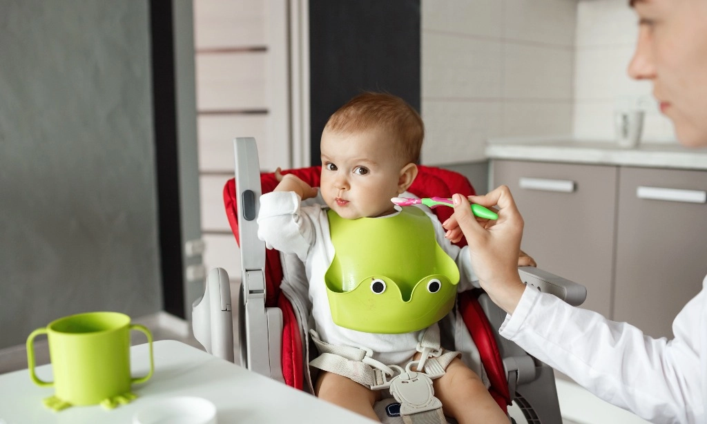 <p>Menimbang Pilihan MPASI Yang Baik Untuk Anak</p>