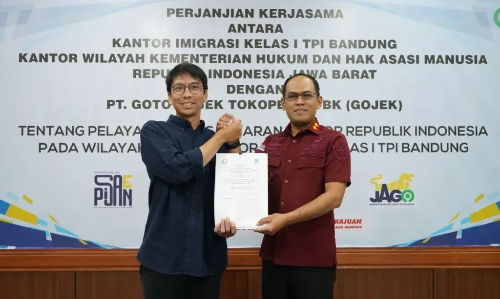 <p>Imigrasi Bandung Gandeng Ojek Daring Untuk Kirim Paspor Se-Bandung Raya</p>