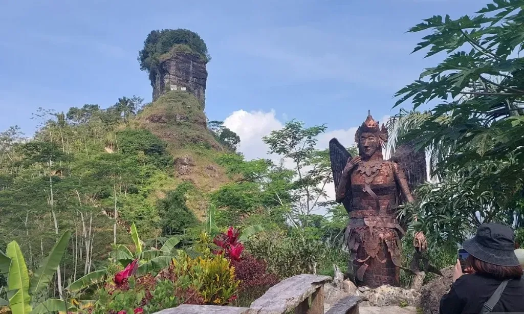 <p>Kulon Progo Pikat Wisatawan Dengan Ragam Aktivitas Desa Wisata</p>