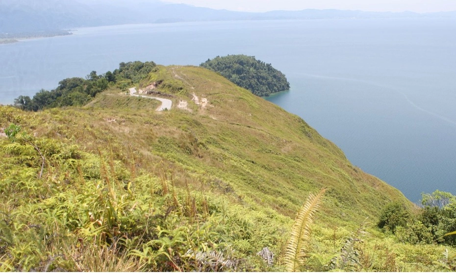 <p>Mengeksplorasi Objek Wisata Menarik Di Kabupaten Poso</p>