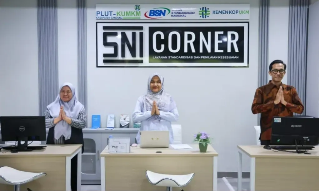 <p>Kemenkop UKM Luncurkan SNI Dan Wifi Corner Di Layanan PLUT Kabupaten Bandung</p>