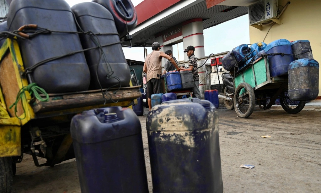 <p id="isPasted">BPH Migas Minta SPBUN Pastikan Kelengkapan Dokumen Pembelian BBM</p>