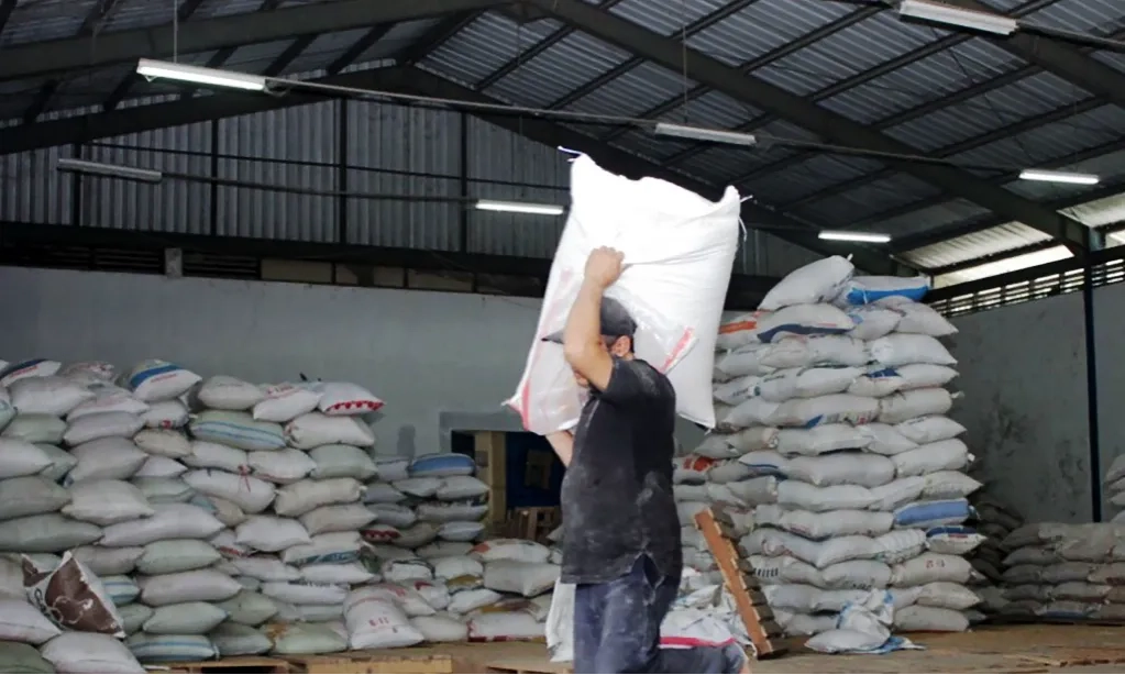 <p id="isPasted">Bappebti Dorong Implementasi SRG Demi Tata Niaga yang Efektif</p>