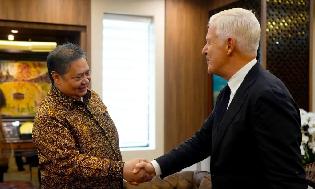 <p id="isPasted">KADIN Internasional Dukung RI Segera Masuk OECD</p>