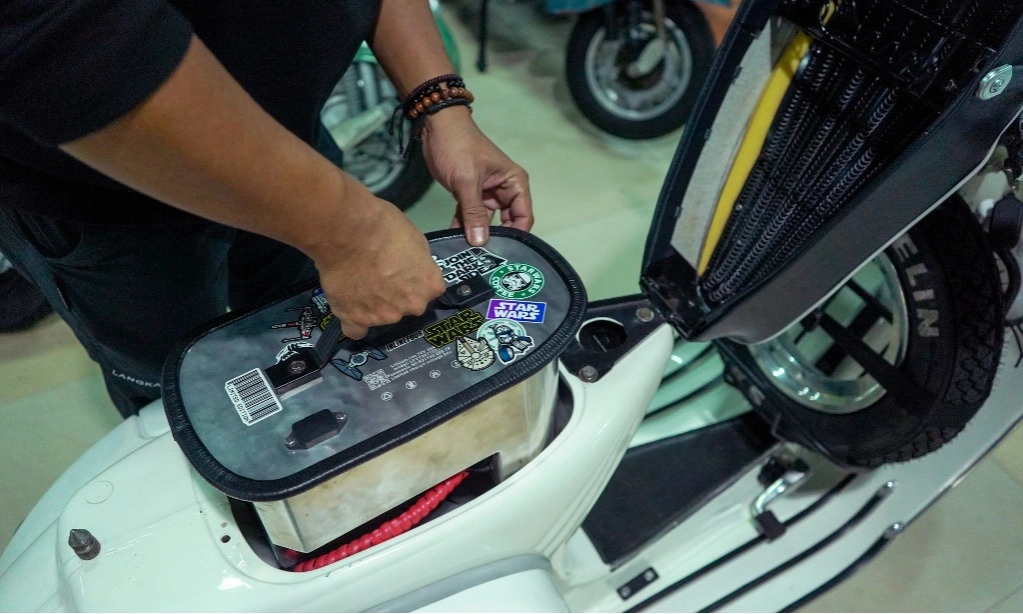 <p id="isPasted">Luhut: Baterai Jadi Jantung Revolusi Hijau</p>