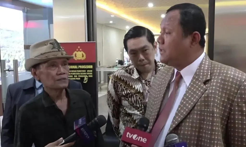 <p>Pelawak Tessy Merasa Dirugikan Gegara Pernyataan Inisial T Pengendali Judi <em>Online</em></p>