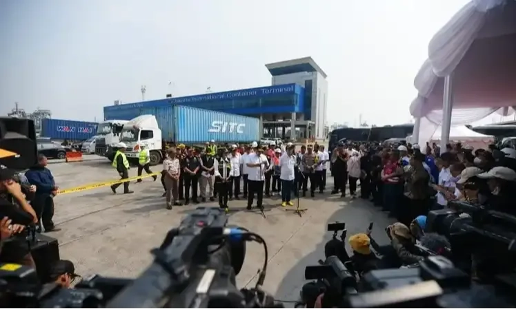 <p>Bantah Dirjen Bea Cukai, Kemenperin Belum Terima Surat Penjelasan Soal Kontainer</p>