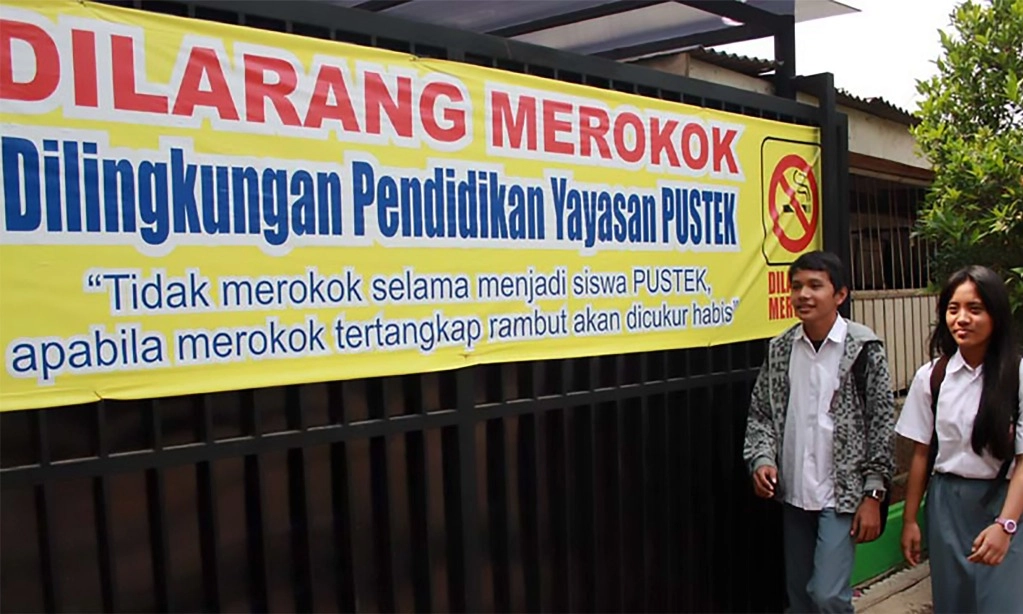 <p>Bentuk Tim Khusus, Pemkot Tangsel Sisir Warung Yang Jual Rokok Eceran</p>