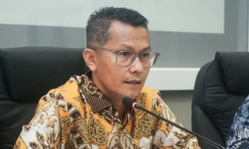 <p id="isPasted">Kemenperin Beberkan Kejanggalan Kontainer yang Tertahan di Pelabuhan</p>