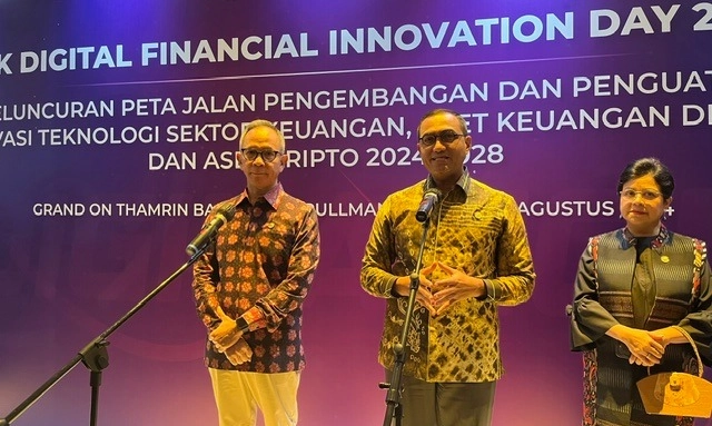 <p>OJK Beberkan Rencana Transisi Pengawasan Transaksi Aset Kripto</p>