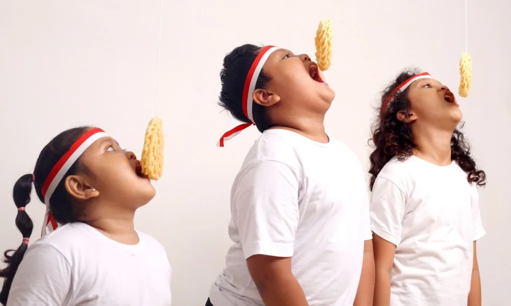 <p>Sejarah Dan Makna Lomba Makan Kerupuk</p>