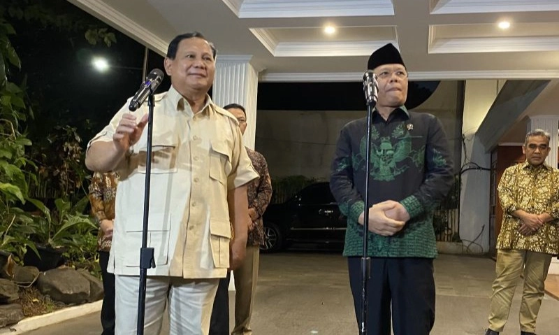 <p>Parpol Pendukung Capres Ganjar Bergabung Ke Prabowo</p>