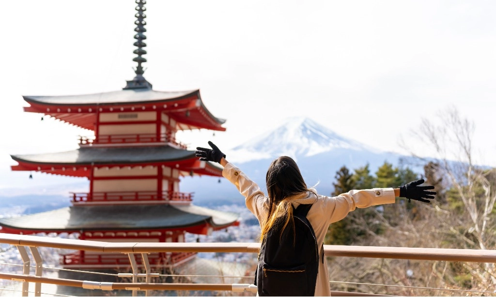 <p>Memetakan Minat Wisatawan Di Traveloka EPIC Sale 2024</p>