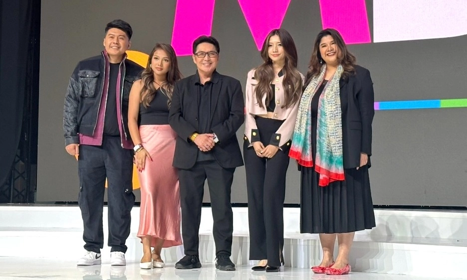 <p>Matrix Kenalkan Tren Warna Rambut Terbaru 4D Foilayage</p>