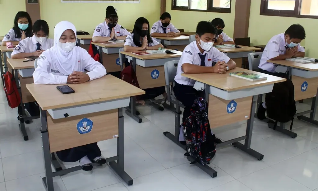 <p><b id="isPasted">Pelajar Ikut Demo Wajib Dilindungi</b></p>