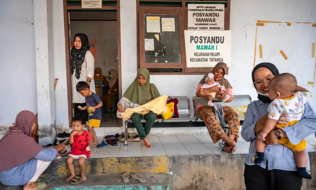 <p>Kemenkes Siapkan Labkesmas Deteksi Dini Penyakit&nbsp;</p>