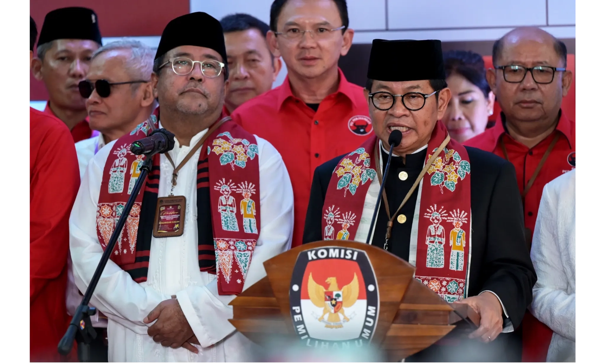 <p>Kesenjangan Politik Lokal Indonesia</p>