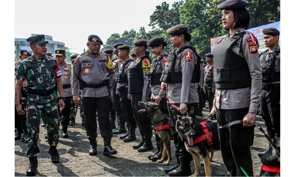 <p>TNI-Polri Kerahkan 9.030 Personel Untuk Pengamanan Paus Fransiskus</p>