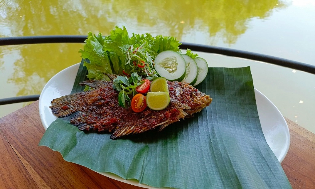 <p>Menikmati Pengalaman Unik Kuliner Nusantara Di Solo Safari</p>