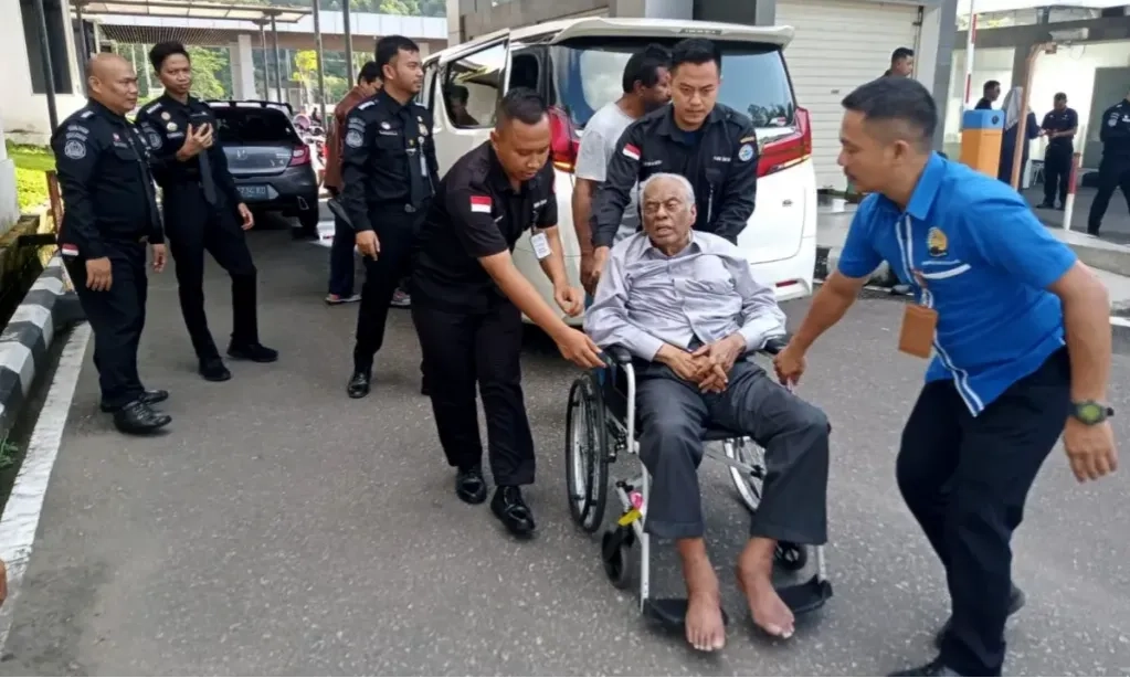 <p id="isPasted">Satgas BLBI: Marimutu Punya Utang Fantastis Ke Indonesia</p>