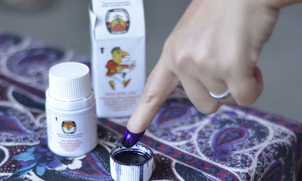 <p>KPU-Bawaslu Harus Jamin Akses Informasi Pilkada</p>