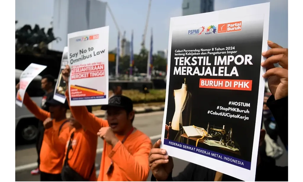 <p>Airlangga: Lewat Skema Baru, Besaran Uang JKP Akan Jadi Lebih Besar</p>