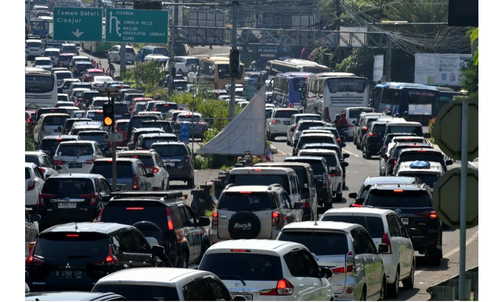 <p id="isPasted">Tanggapi Macet &#39;Horor&#39; Puncak, Kemenparekraf Siapkan Opsi Mitigasi</p><p><br></p>