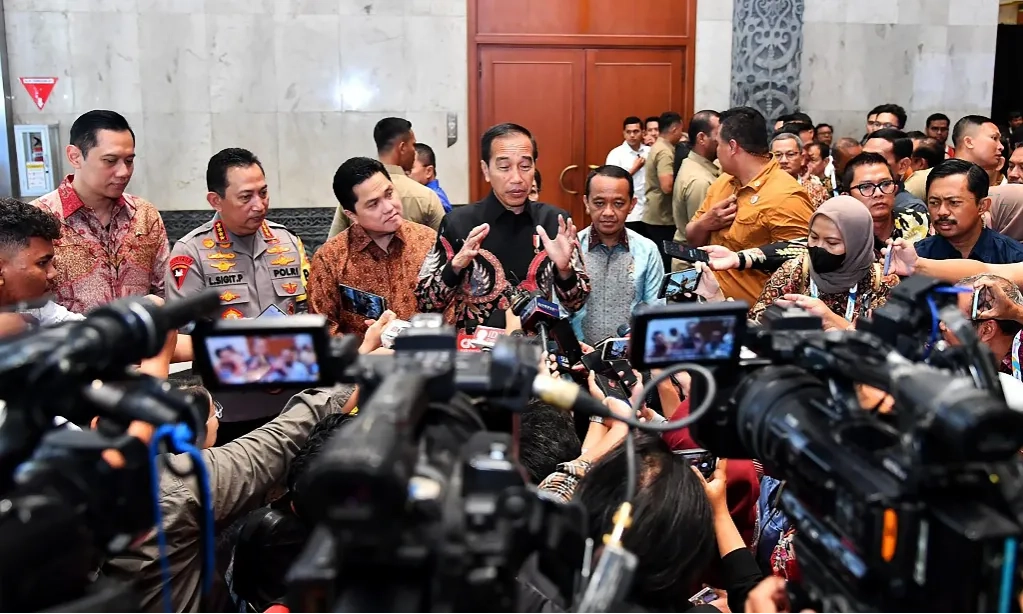 <p>Jokowi Tanggapi Kaesang ke KPK</p>