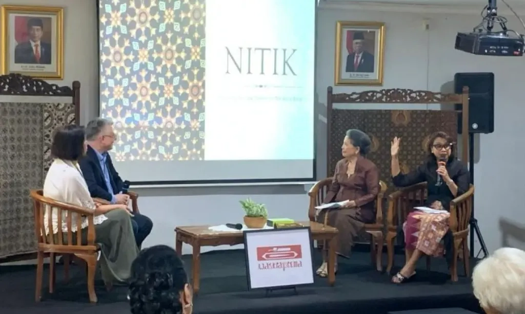 <p>366 Batik Indonesia Jadi Koleksi Museum Antropologi Weltmuseum Austria</p>