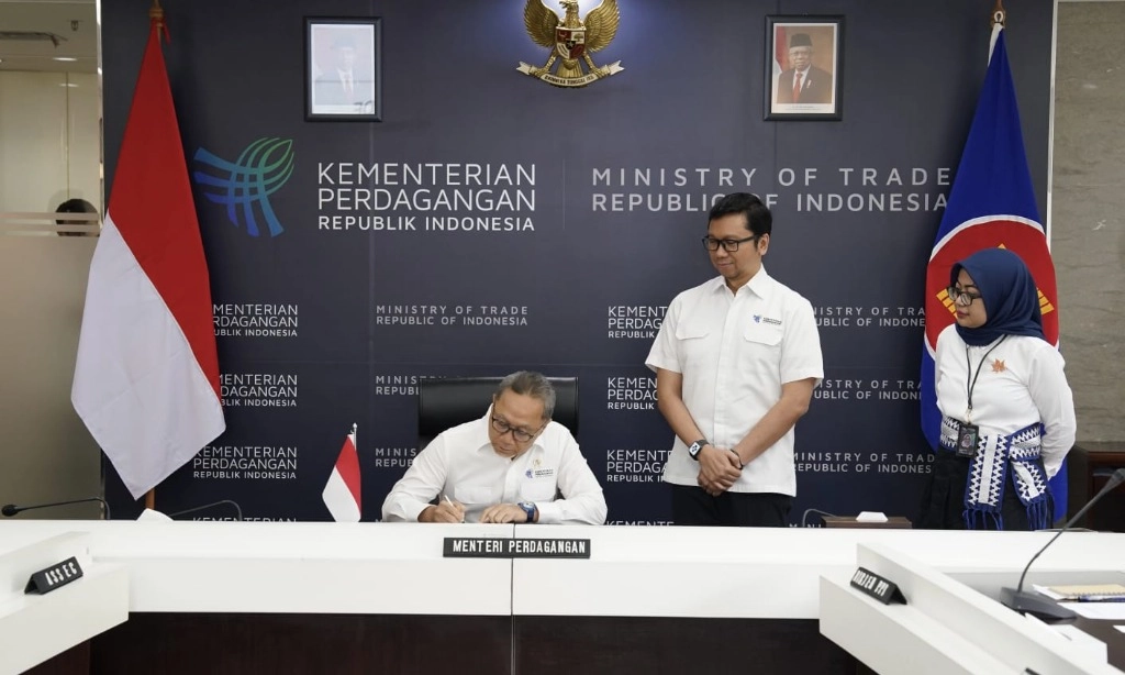 <p id="isPasted">Zulhas Yakini Protokol Kelima ACIA Tarik Investasi ke ASEAN</p>