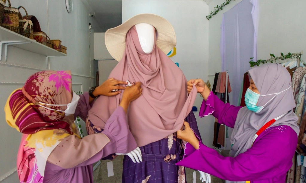 <p id="isPasted">MenkopUKM Sebut Rasio Wirausaha Harus Tumbuh 4%</p>