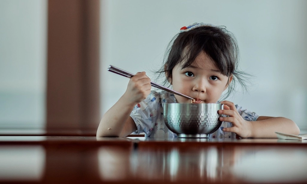 <p>Sederet Dampak Jangka Panjang Steroid Sebagai Penambah Berat Badan Anak</p>