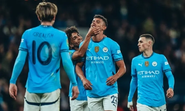 <p>Industri Yang Mendominasi Sponsor Klub Sepak Bola</p>