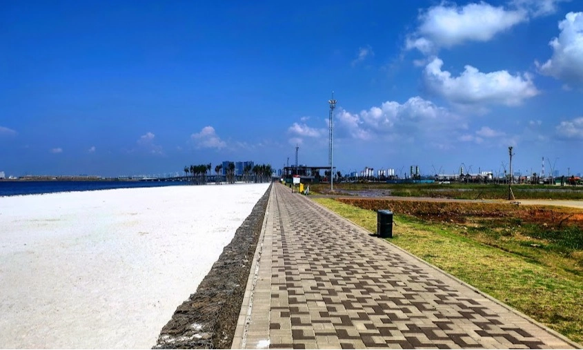 <p>Rekomendasi <em>Healing&nbsp;</em>Singkat Di Pantai Indah Kapuk</p>