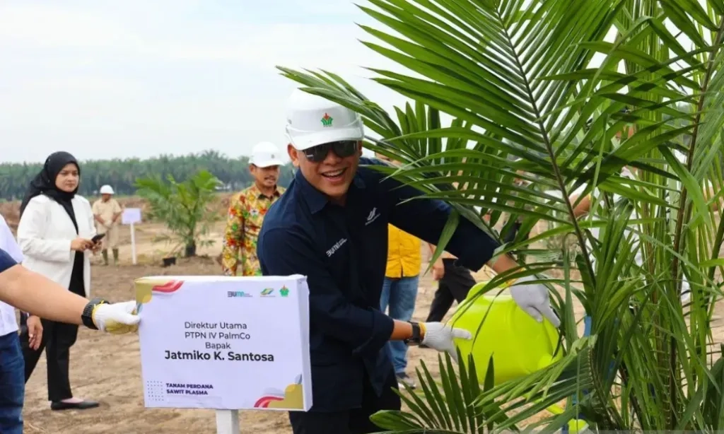 <p id="isPasted">PTPN IV PalmCo Genjot Program Biodiesel</p>