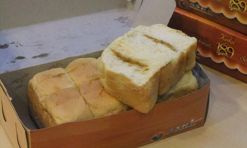 <p>Pilihan Oleh-Oleh Khas Makassar Yang Wajib Dibeli</p>