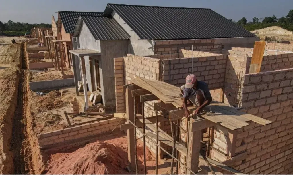 <p>Maruarar Minta Dukungan BPKP Dampingi Program 3 Juta Rumah</p>