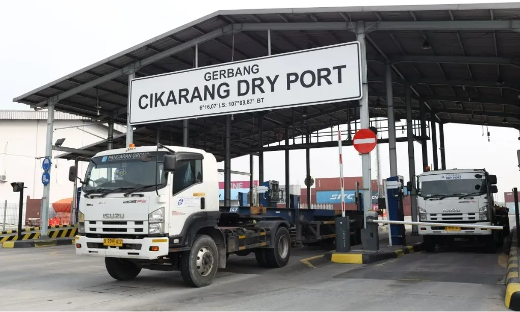 <p>Cikarang Dry Port Jababeka Fasilitasi Ekspor Perdana Mobil Chery</p>
