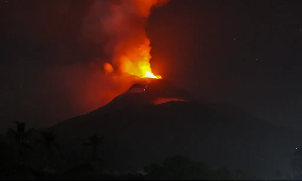 <p>PVMBG Deteksi Ada Gerakan Tanah Gunung Lewotobi&nbsp;</p>