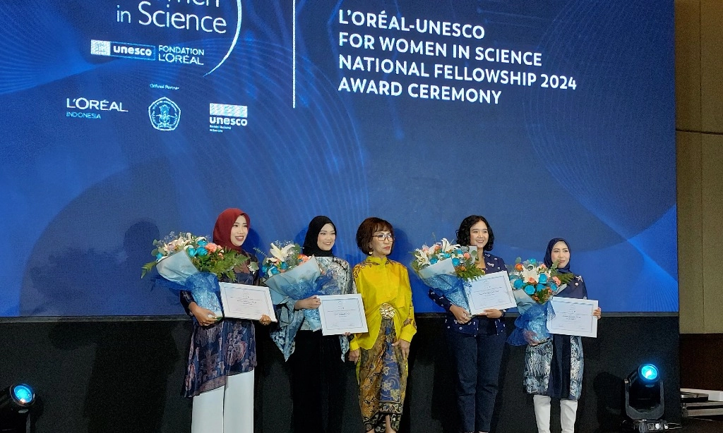 <p>4 Perempuan Indonesia Raih Penghargaan L&#39;Oreal-UNESCO For Women in Science 2024</p>