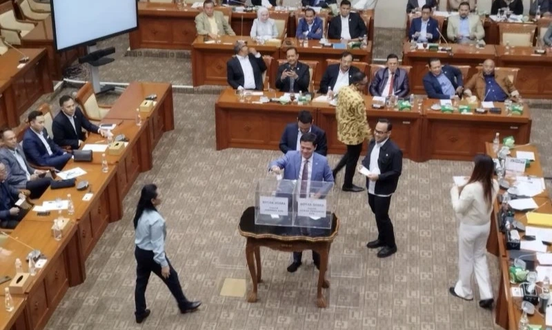 <p>DPR Sepakati 5 Pimpinan KPK Baru, Setyo Budiyanto Jadi Ketua</p>