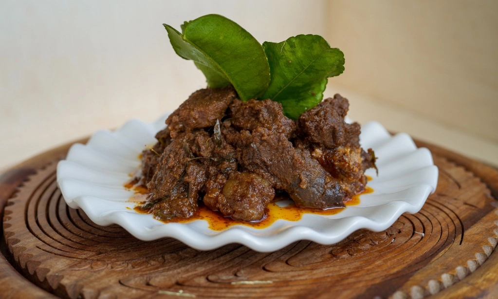 <p>Rendang Diajukan Sebagai Warisan Budaya Dunia Ke UNESCO</p>