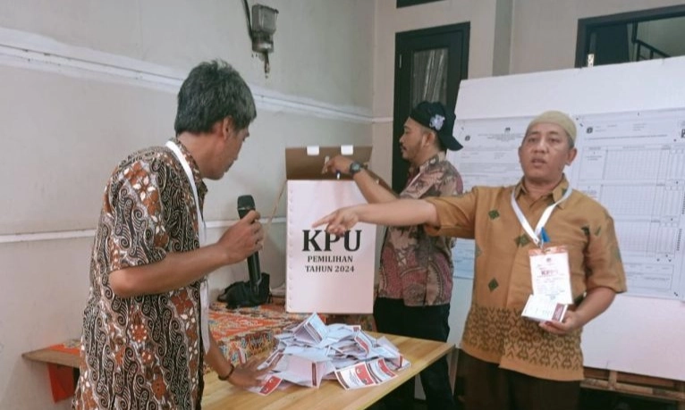 <p>Golput Pilgub Jakarta 2024 Terbanyak Sepanjang Sejarah&nbsp;</p>