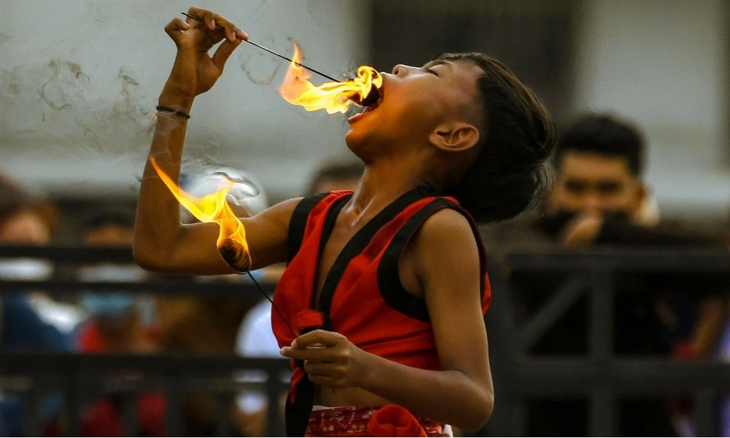 <p id="isPasted">Reog Ponorogo Tak Terseok Di Tengah Gempuran Budaya Modern</p>